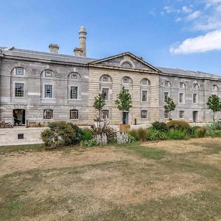 Luxury 2 Bed Apartment In Historic Royal William Yard Plymouth Zewnętrze zdjęcie