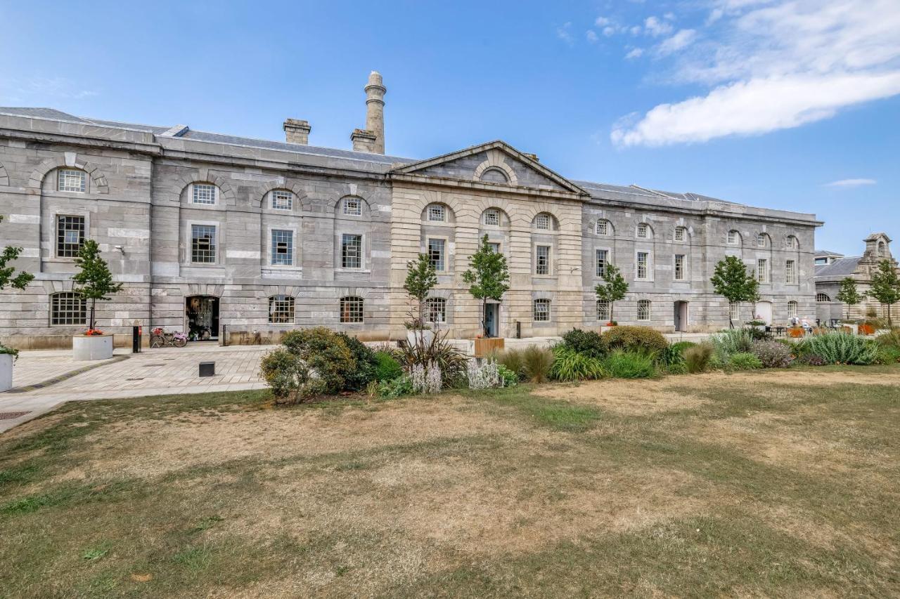 Luxury 2 Bed Apartment In Historic Royal William Yard Plymouth Zewnętrze zdjęcie